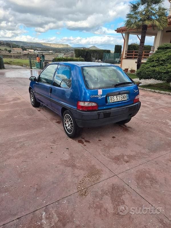 Usata Citroën Saxo 60 CV (44 kW) 2001 Utilitaria