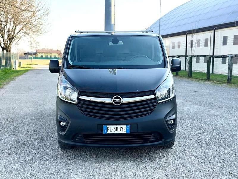 Usata Opel Vivaro Edition 120 CV (88 kW) 2017 Nero Monovolume