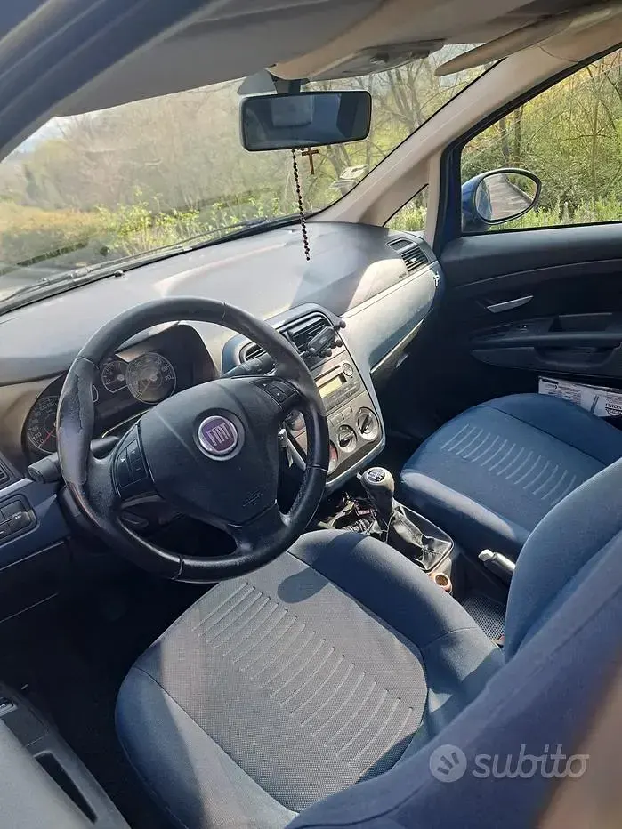 Usata Fiat Punto 69 CV (50 kW) 2008 Blu Utilitaria