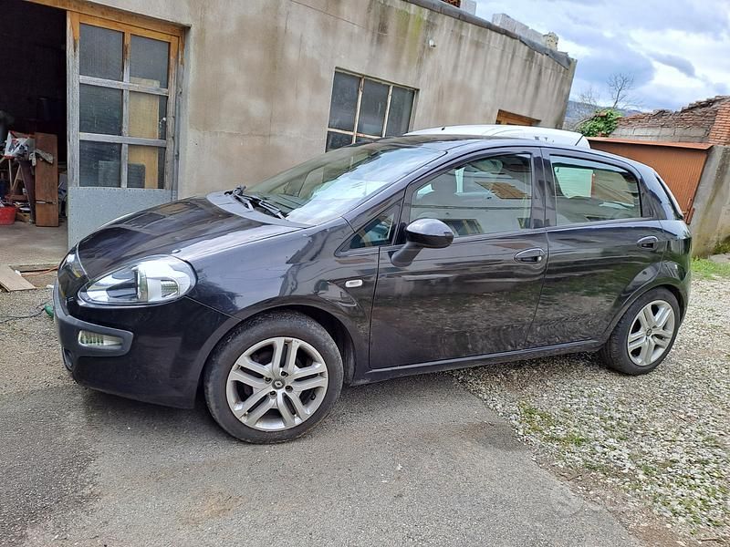 Usata Fiat Punto Evo 65 CV (47 kW) 2010 Nero Utilitaria