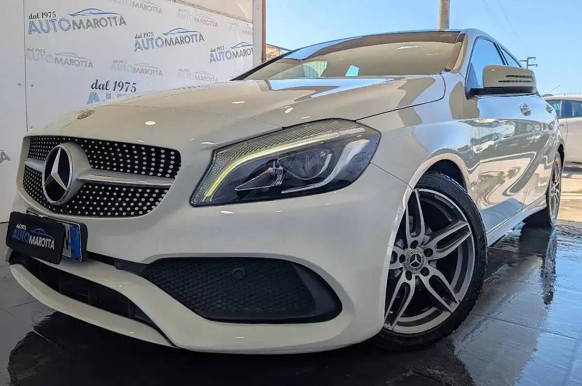 Usata Mercedes A180 Premium 109 CV (80 kW) 2017 Bianco Berlina