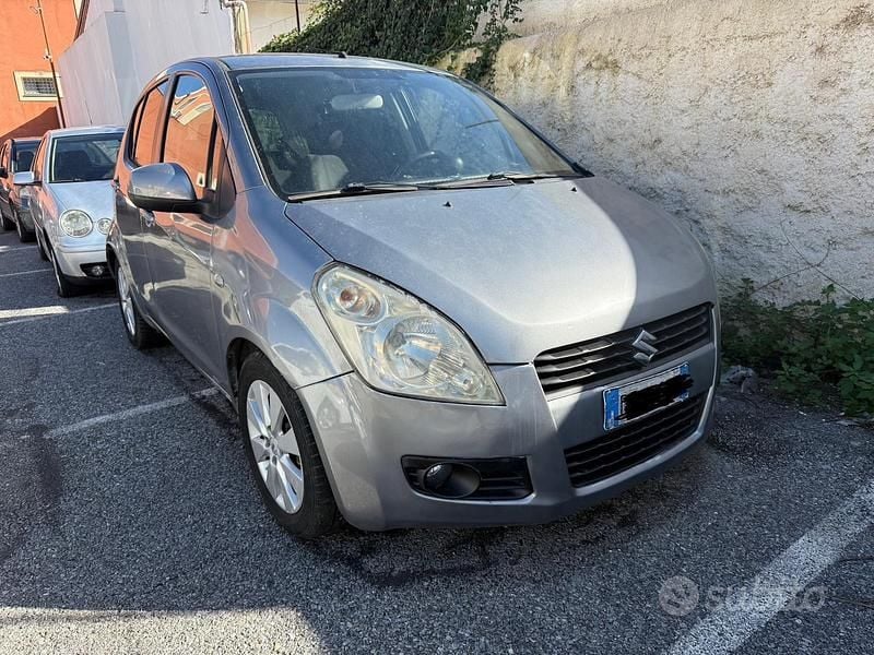 Grigio Usata 2009 Suzuki Splash Due volumi | 1999 € (Super prezzo) - Immagine 1/4