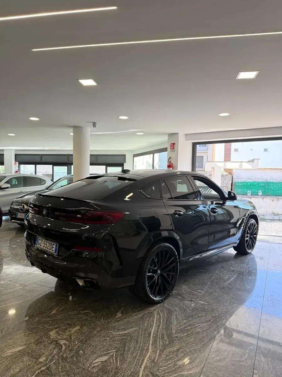 Usata BMW X6 M Sport 285 CV (209 kW) 2025 Nero SUV