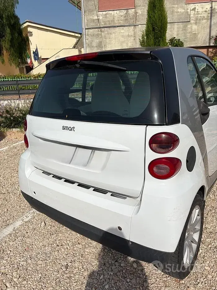 Usata Smart ForTwo Coupé 61 CV (44 kW) 2008 Bianco Coupé