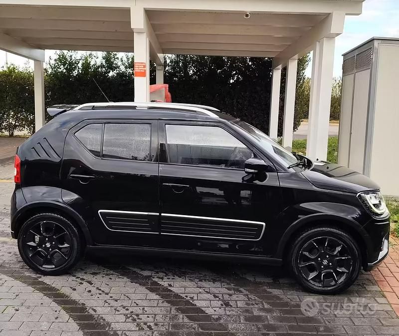 Second-hand Suzuki Ignis 90 CP (66 kW) 2018 Negru SUV