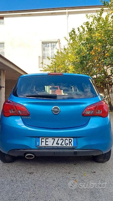 Usata Opel Corsa 70 CV (51 kW) 2016 Blu Berlina