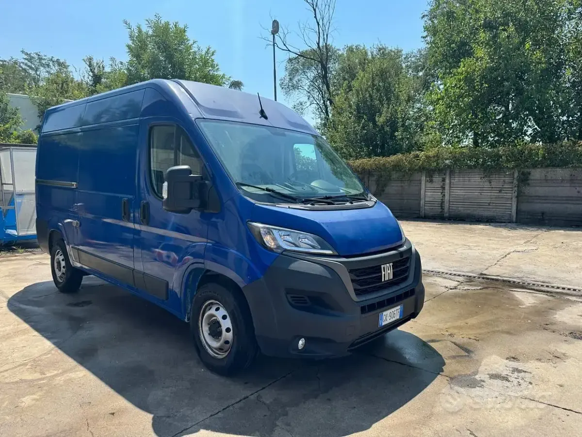 Usata Fiat Ducato 140 CV (102 kW) 2022 Blu Furgone