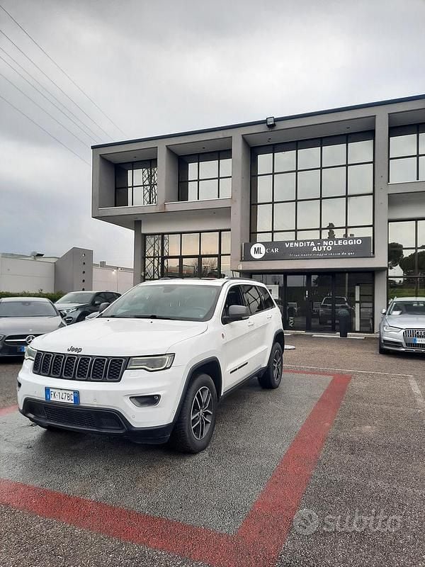 Bianco Usata 2017 Jeep Grand Cherokee Trailhawk SUV | 16.990 € (Super prezzo) - Immagine 1/4