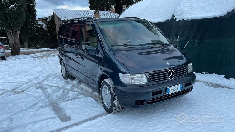 Usata Mercedes V220 2002 Nero Monovolume