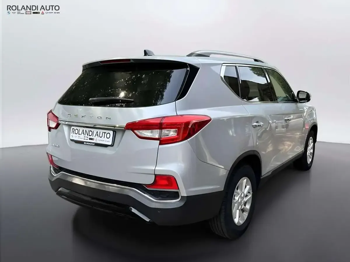 Usata SsangYong Rexton 181 CV (133 kW) 2019 Argento SUV