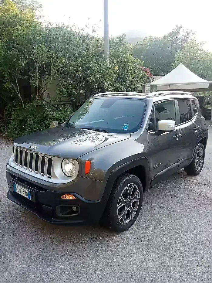 Usata Jeep Renegade 140 CV (102 kW) 2017 Grigio SUV