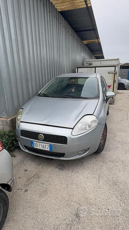 Usata 2007 Fiat Punto | 2500 € - Immagine 1/4