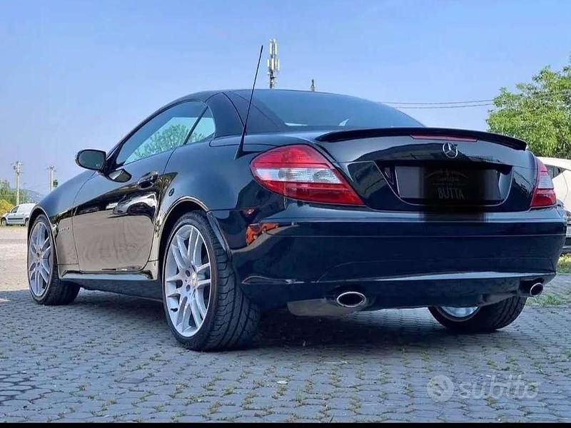 Usata Mercedes SLK200 163 CV (119 kW) 2007 Nero Cabrio