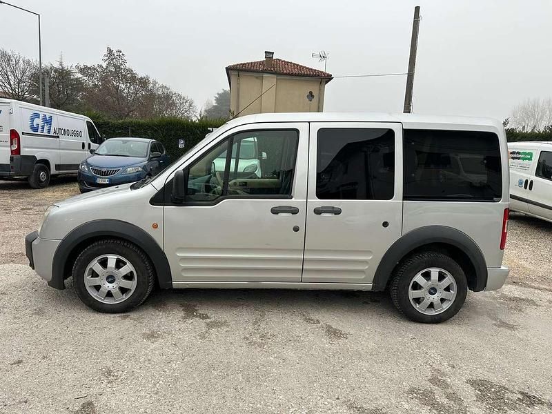 Usata Ford Tourneo Connect 110 CV (80 kW) 2007 Grigio Monovolume