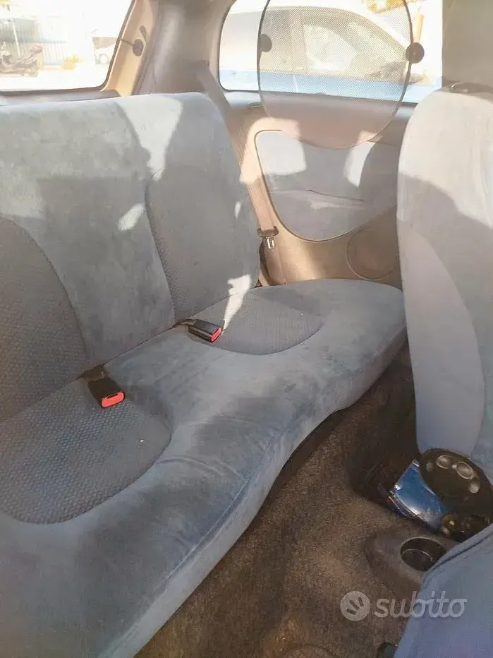 Usata Lancia Ypsilon 60 CV (44 kW) 2004 Utilitaria