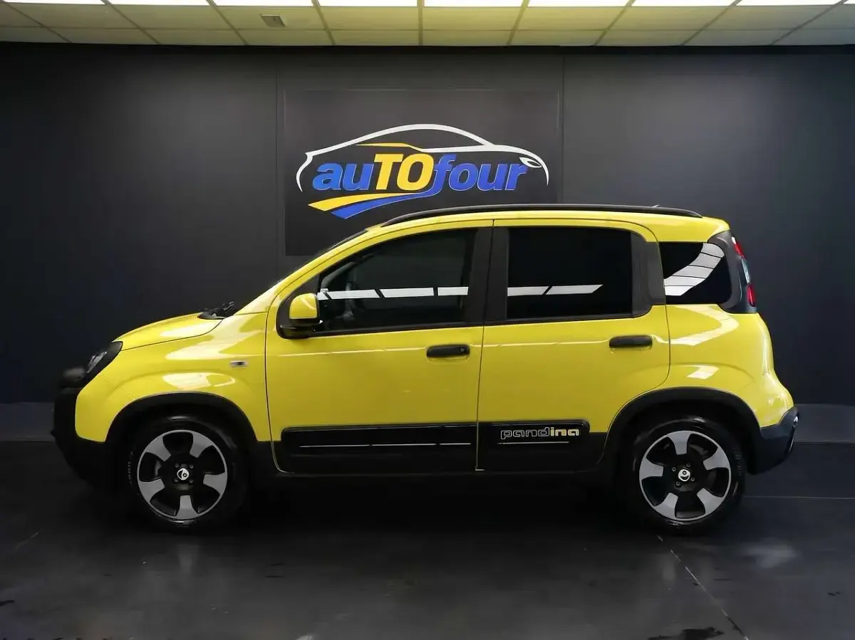 Nuova Fiat Panda Cross 65 CV (47 kW) 2026 Giallo Utilitaria