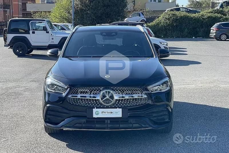 Usata Mercedes GLA200 Premium 150 CV (110 kW) 2020 Nero SUV