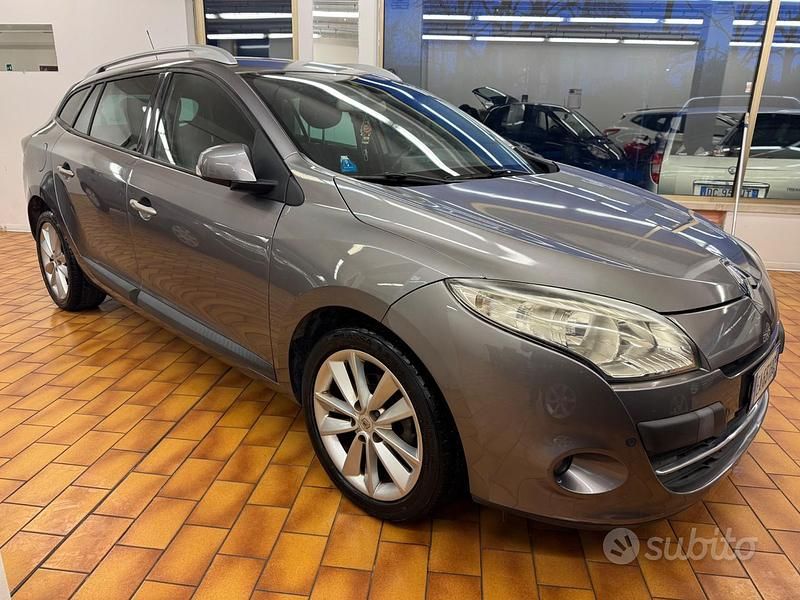 Usata Renault Mégane 110 CV (80 kW) 2009 Grigio Berlina