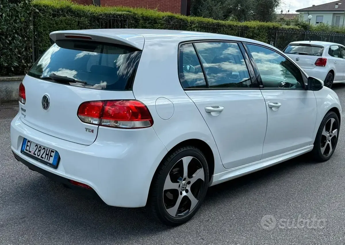 Usata VW Golf VI Edition 105 CV (77 kW) 2011 Utilitaria
