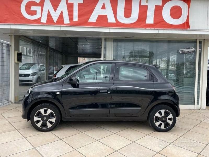 Usata Renault Twingo LIMITED 69 CV (50 kW) 2016 Nero Utilitaria