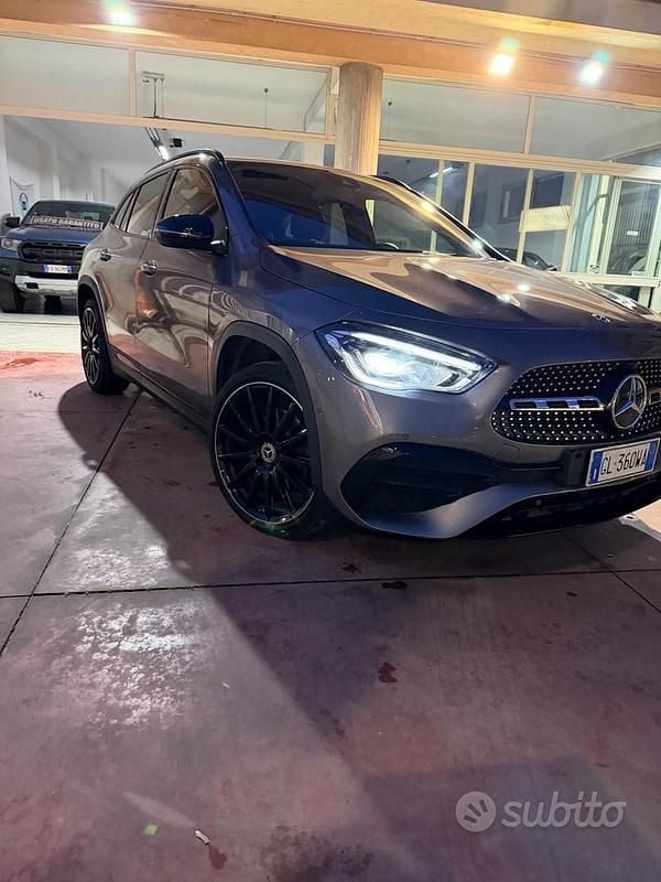 Usata Mercedes GLA220 Premium 190 CV (139 kW) 2023 Grigio SUV