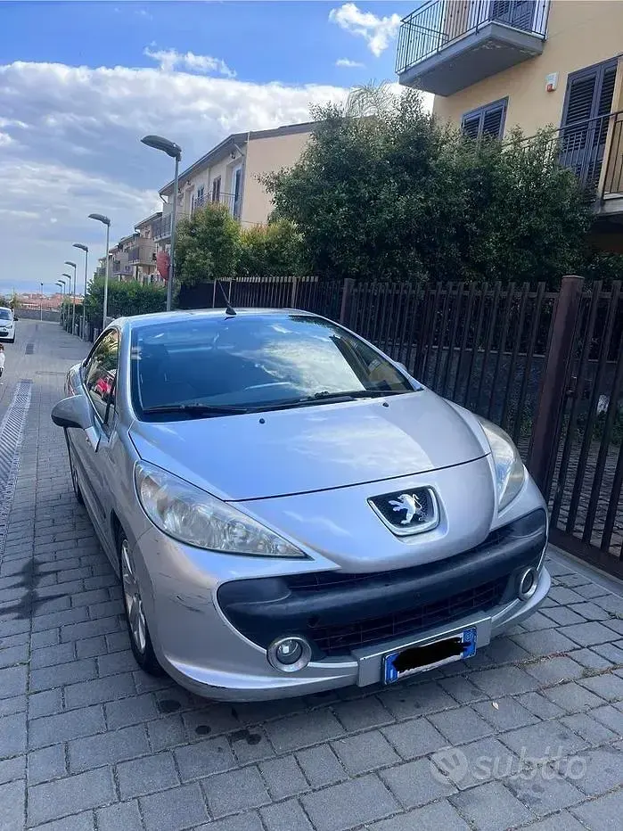 Usata Peugeot 207 CC 109 CV (80 kW) 2007 Cabrio