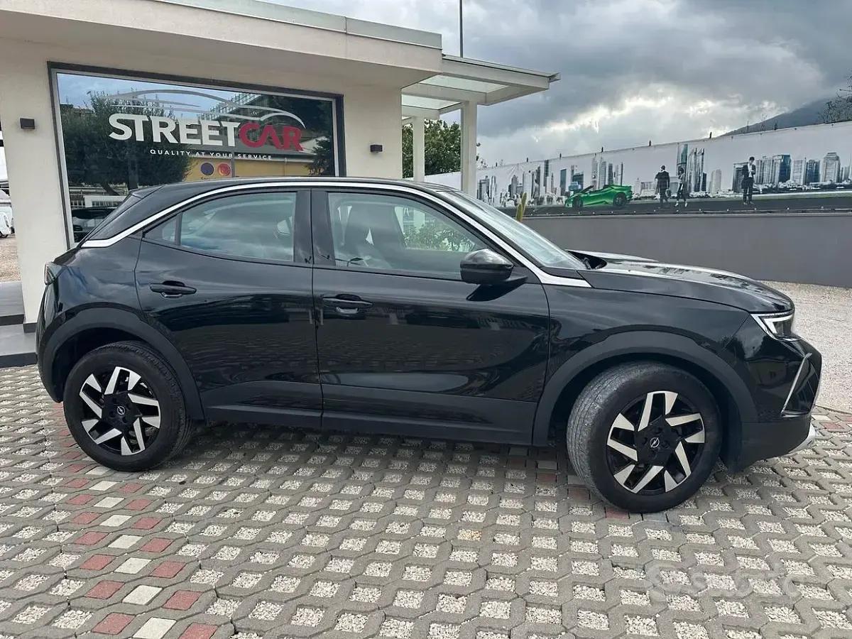 Usata Opel Mokka Elegance 110 CV (80 kW) 2023 Nero SUV