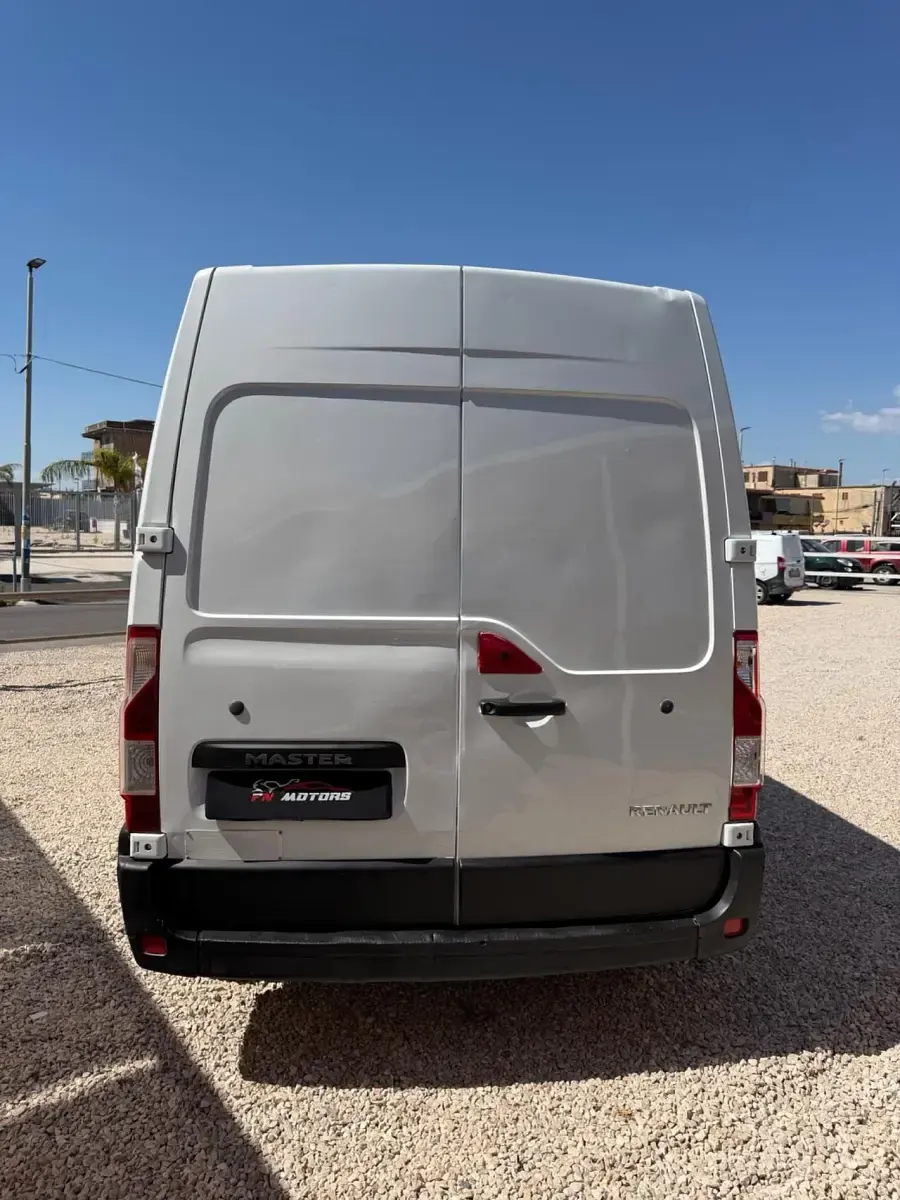 Usata Renault Master 145 CV (106 kW) 2013 Bianco