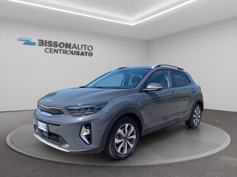 Grigio Usata 2022 Kia Stonic Style SUV | 15.900 € (Cara) - Immagine 1/4