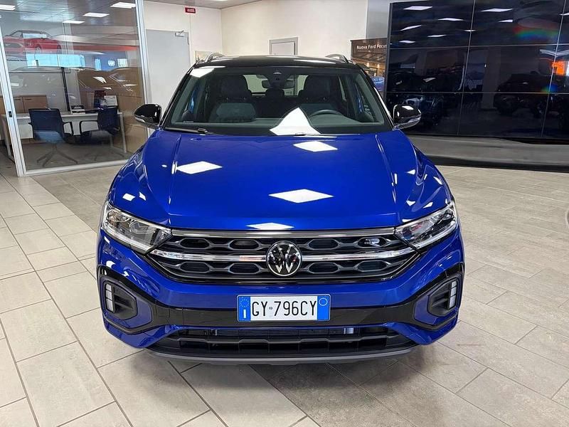 Usata VW T-Roc R-line Plus 150 CV (110 kW) 2025 Lapiz blue / tetto nero SUV