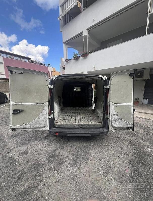 Usata Fiat Doblò 2007 Bianco Monovolume