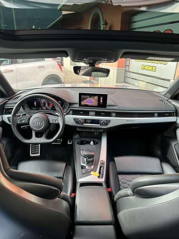 Usata Audi RS4 Ambiente 450 CV (330 kW) 2018 Argento Station wagon