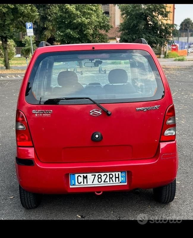 Usata Suzuki Wagon R+ GL 93 CV (68 kW) 2004 Rosso Monovolume