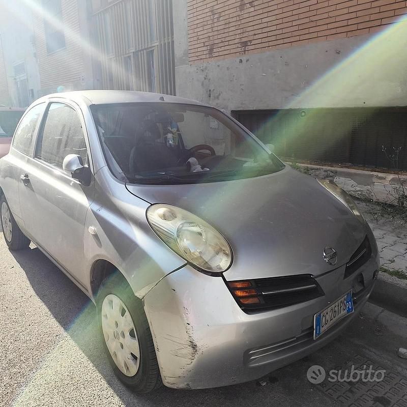 Usata Nissan Micra 65 CV (47 kW) 2003 Grigio Utilitaria