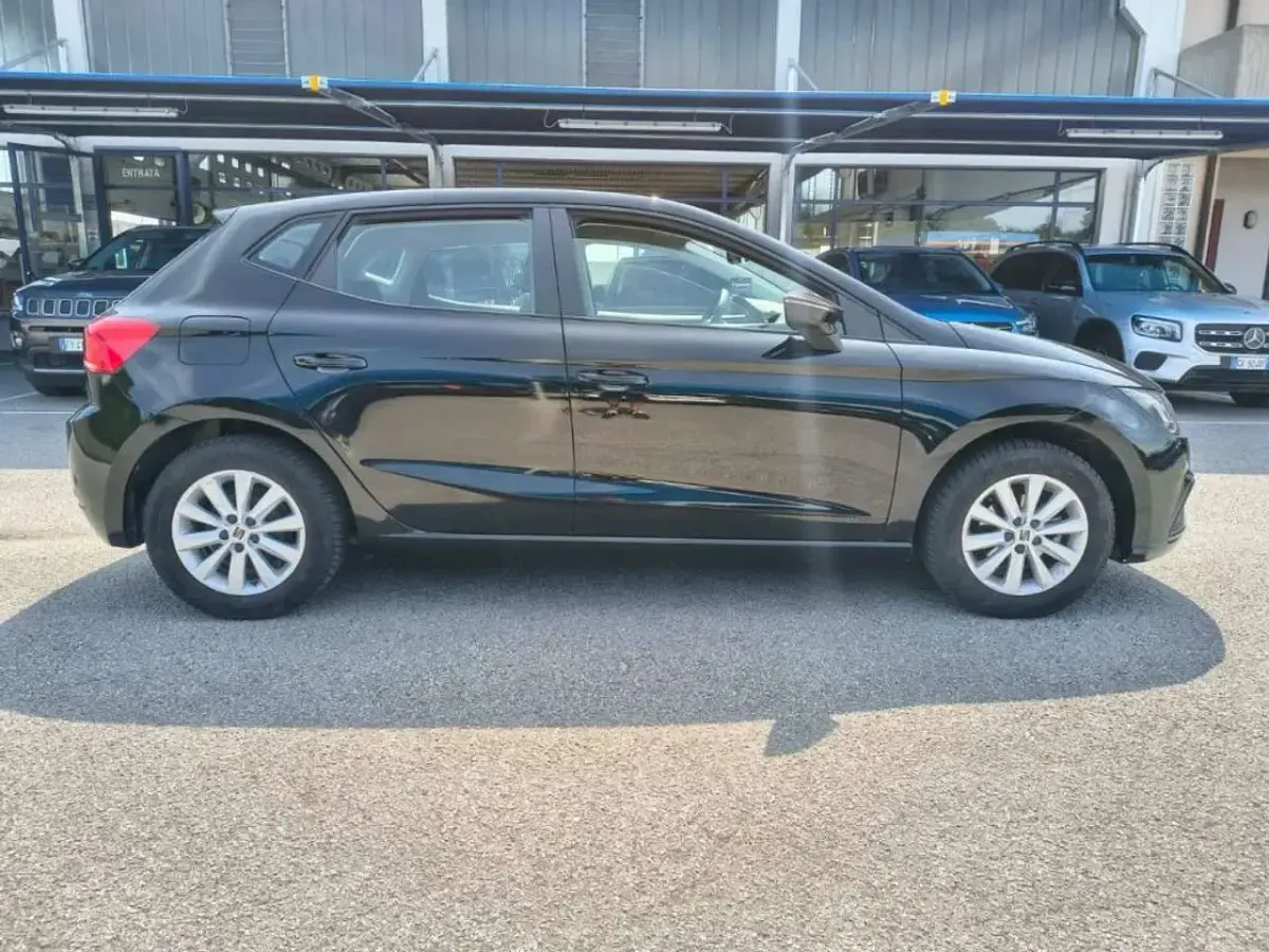 Usata Seat Ibiza Business 90 CV (66 kW) 2022 Antracite Utilitaria