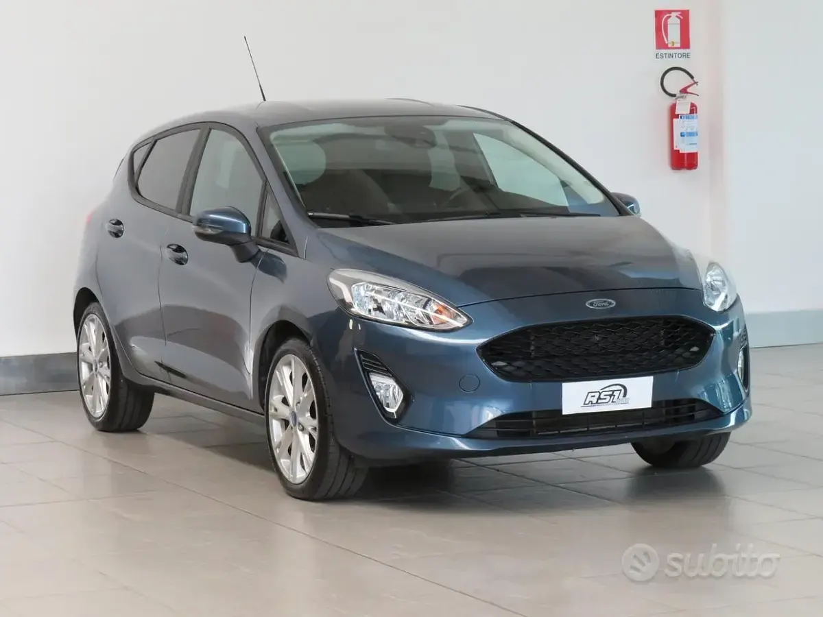 Usata Ford Fiesta Titanium 75 CV (55 kW) 2019 Bluazzurro Utilitaria