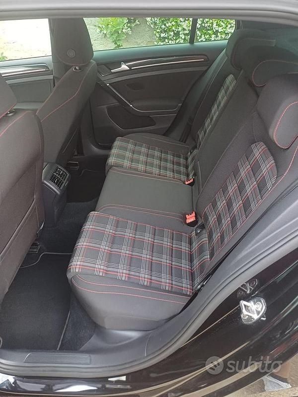 Usata VW Golf VII GTI 230 CV (169 kW) 2017 Nero Berlina