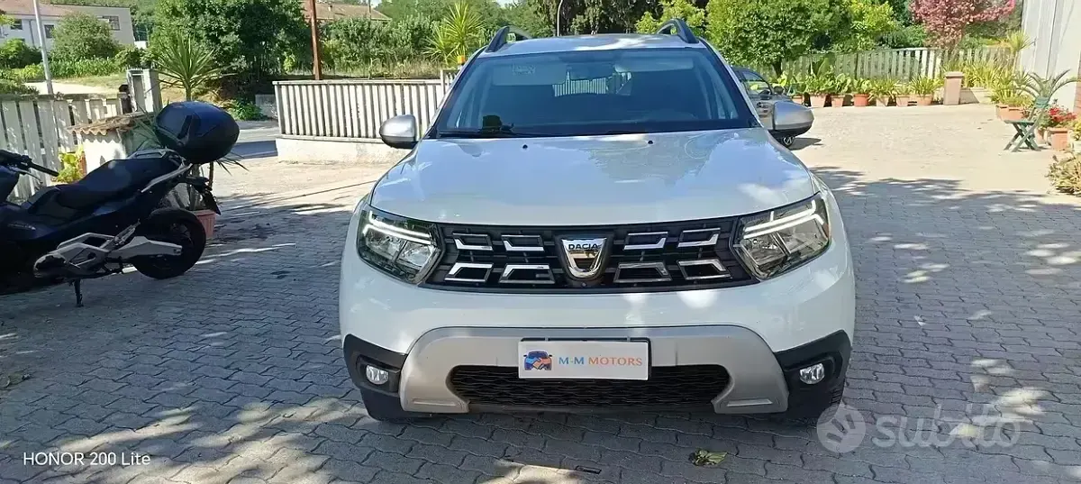 Usata Dacia Duster Prestige 115 CV (84 kW) 2022 Bianco SUV