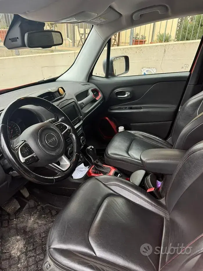 Usata Jeep Renegade Trailhawk 170 CV (125 kW) 2014 SUV