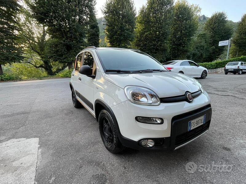 Usato 2019 Fiat Panda 4x4 0.9 Benzin (10.990 €)
