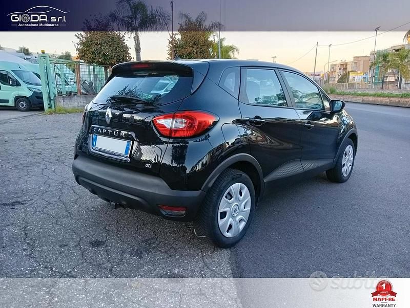 Usata Renault Captur Iconic 90 CV (66 kW) 2015 Nero SUV