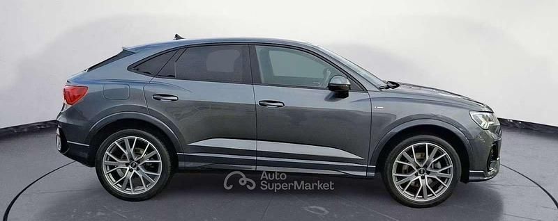 Usata Audi Q3 Sportback S-Line 190 CV (139 kW) 2022 Grigio SUV