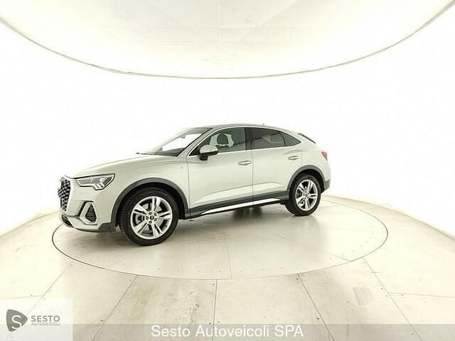 Argento rugiada metallizzato Usata 2024 Audi Q3 Sportback S-Line SUV | 46.900 € (Buon prezzo) - Immagine 1/4