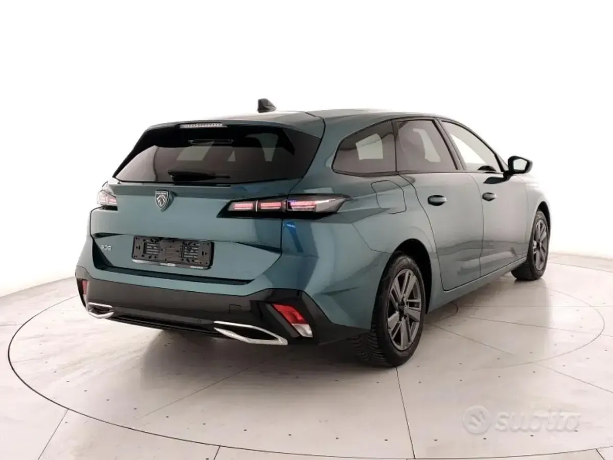 Usata Peugeot 308 SW Allure 131 CV (96 kW) 2024 Bluazzurro Station wagon