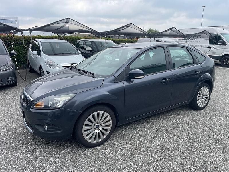 Usata Ford Focus 110 CV (80 kW) 2008 Blu Berlina