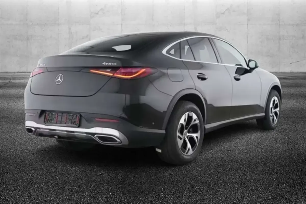 Usata Mercedes GLC300e Advanced Plus 333 CV (244 kW) 2024 Nero SUV