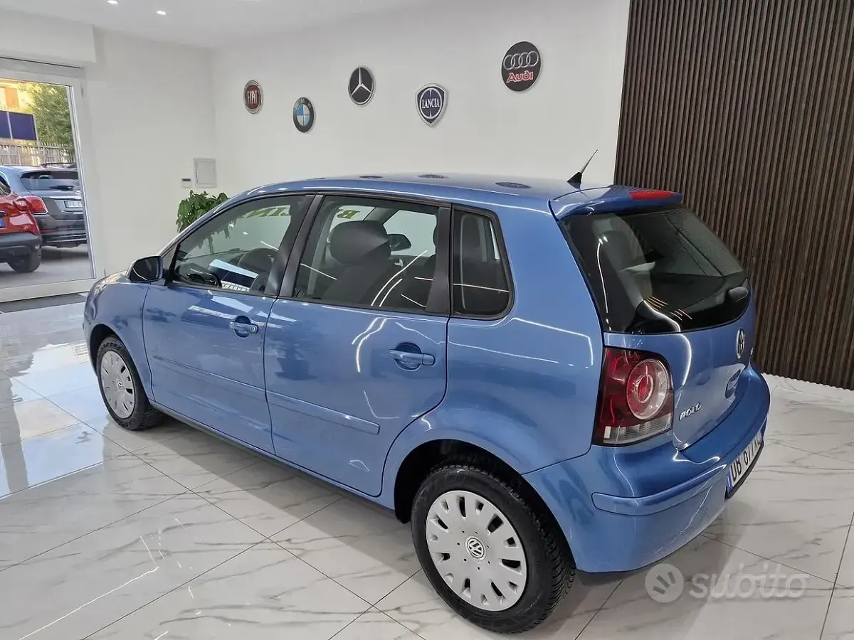 Usata VW Polo 64 CV (47 kW) 2006 Blu Utilitaria