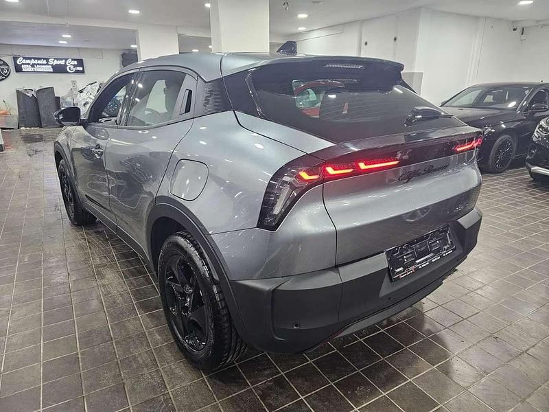 Usata Alfa Romeo Junior 145 CV (106 kW) 2025 Grigio arese metallizzato SUV