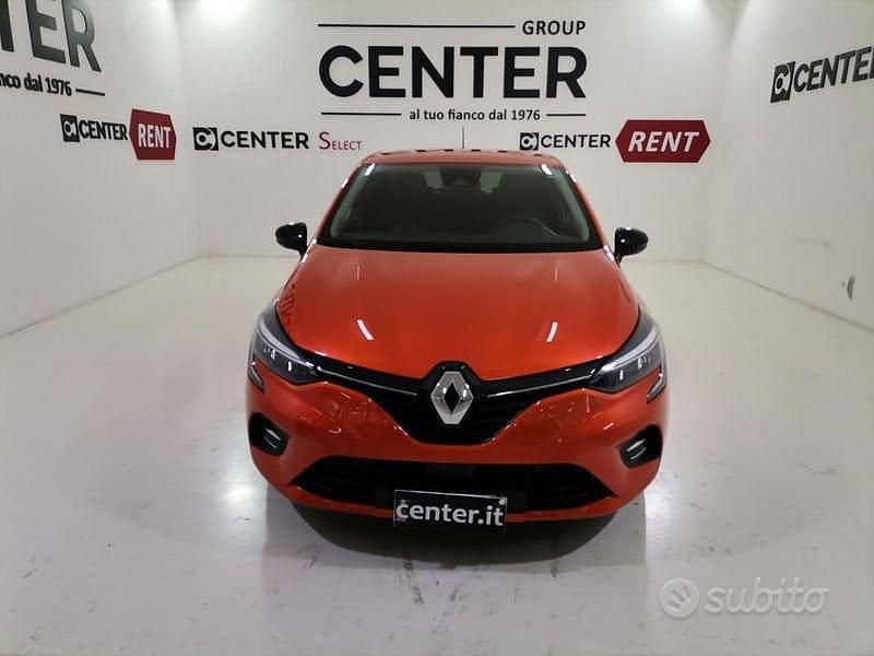 Usata Renault Clio V Evolution 101 CV (74 kW) 2022 Arancione Berlina