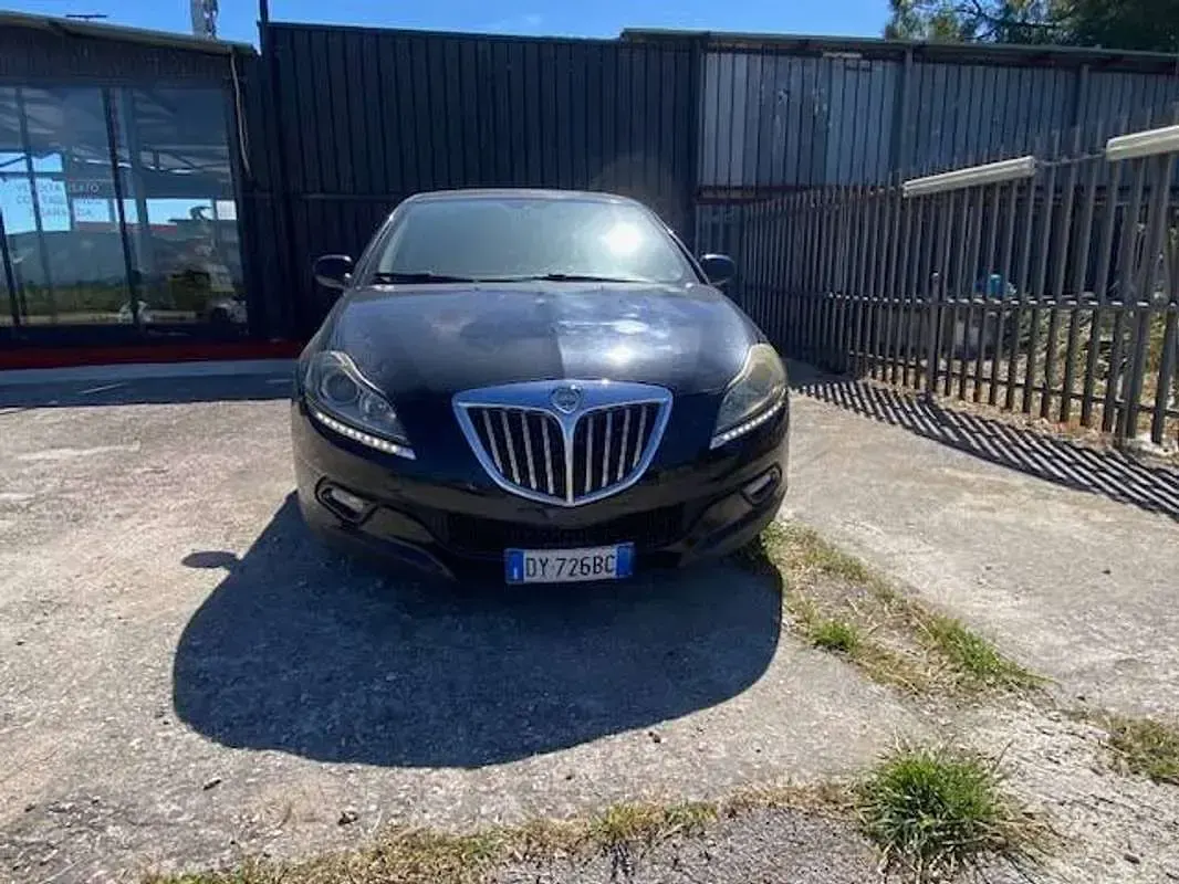 Usata Lancia Delta 120 CV (88 kW) 2009 Nero Utilitaria